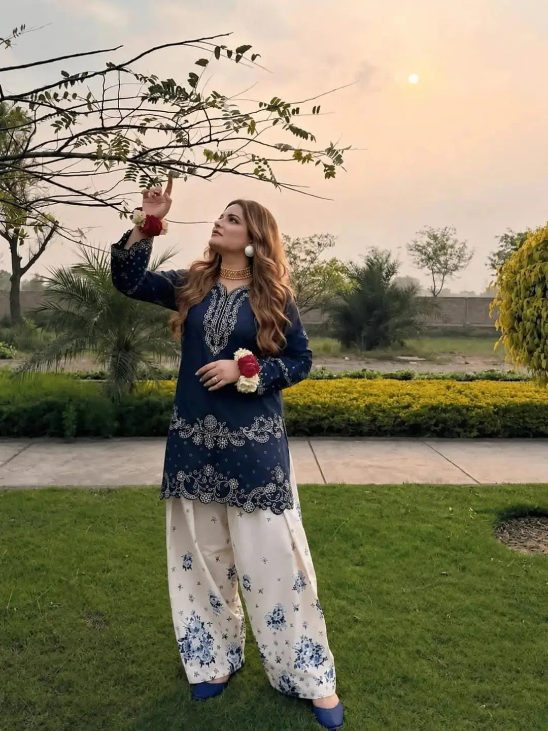 2 Pcs Women’s Stitched Cotton Embroidered Suit