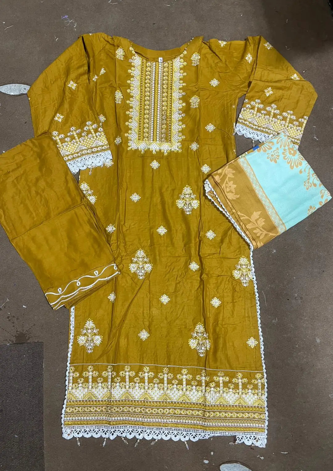 3 Pcs Women's Stitched Linen Embroidered Suit