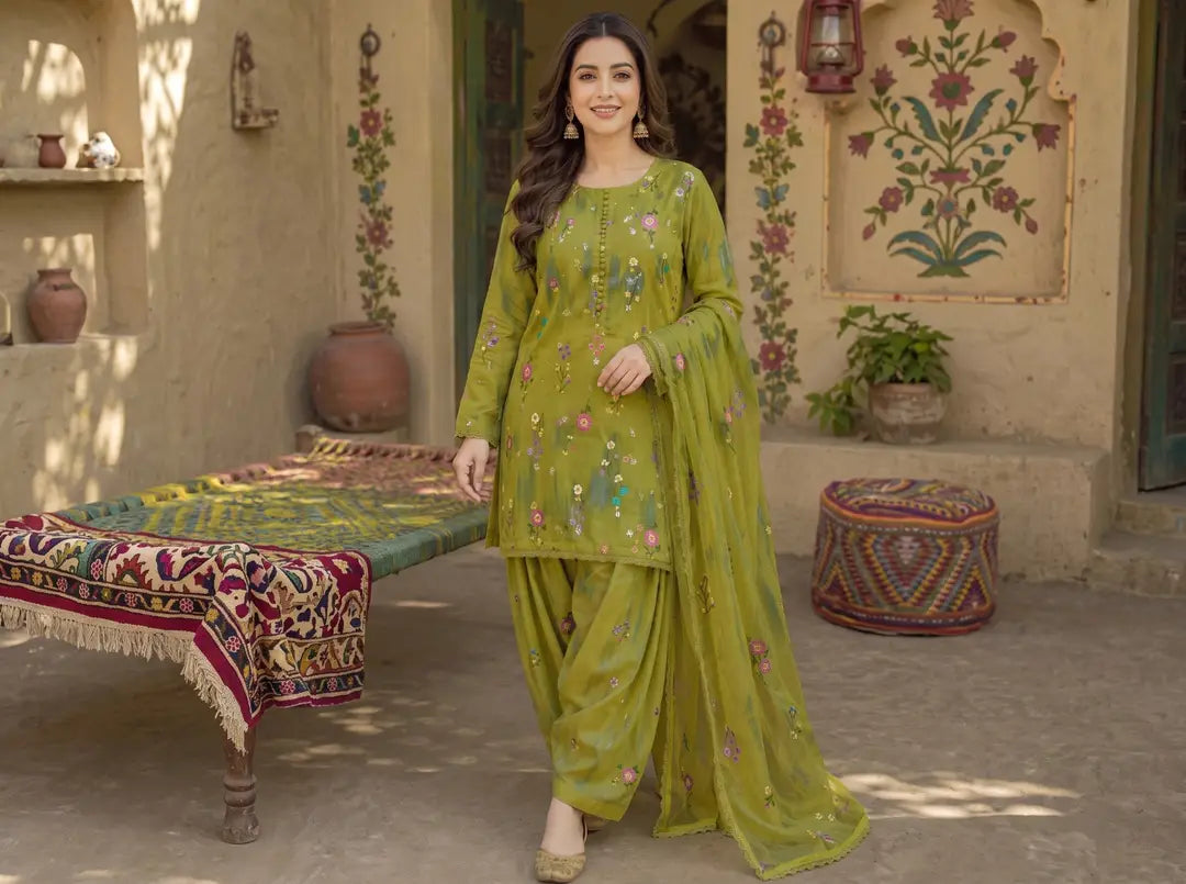 3 Pcs Women's Unstitched Embroidered Suit